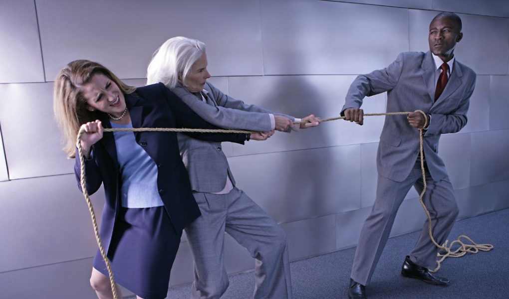 people tugging on a rope for conflict resolution